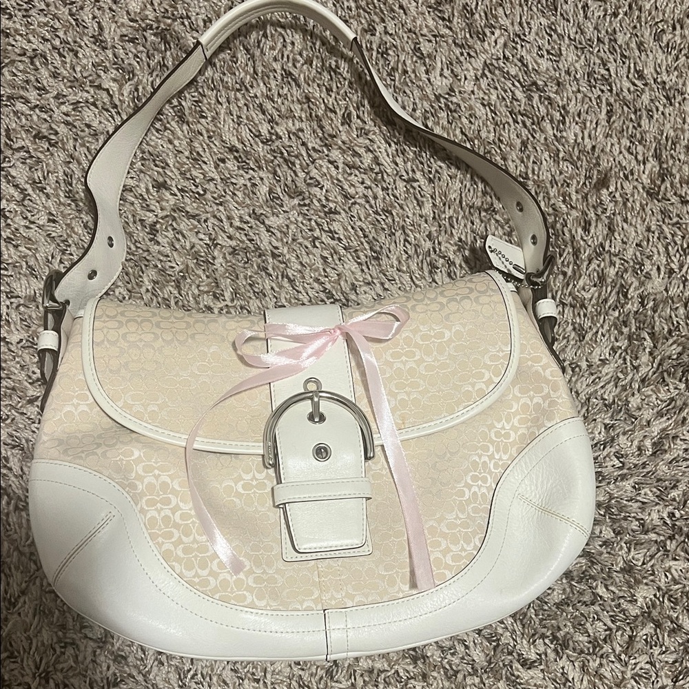 Coach White and Cream Shoulder Bag
